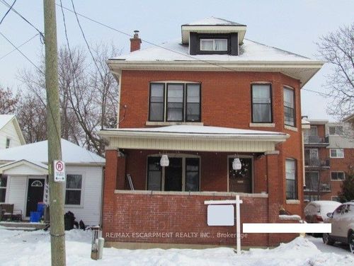 5 Fleet St, Brantford, ON, N3T3S8 | Card Image