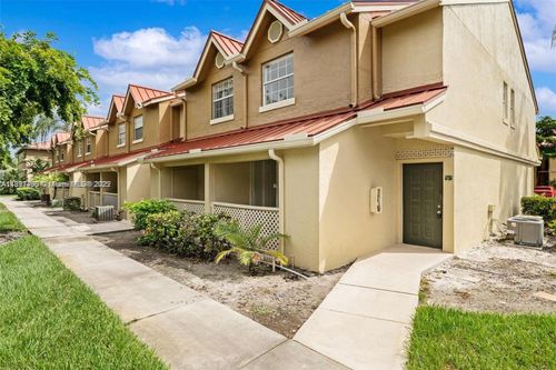 apt-p-18352 Nw 68th Ave, Hialeah, FL, 33015-3438 | Card Image