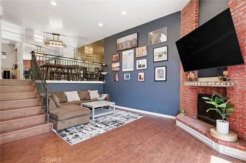 48-20224 Sherman Way, Winnetka, CA, 91306-3229 | Card Image