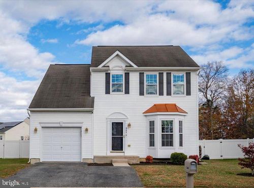 805 Barcelona St, TOWNSEND, DE, 19734-3046 | Card Image