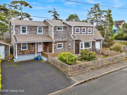 1761 S Edgewood St, Seaside, OR, 97138-5229 | Card Image
