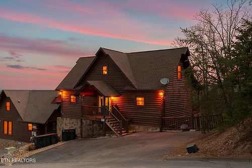 1551 Bears Den Way, Sevierville, TN, 37862 | Card Image