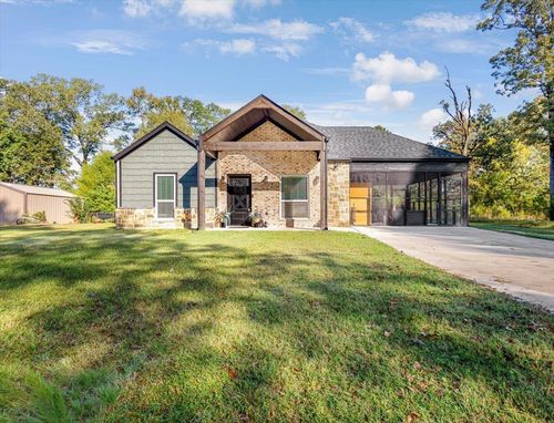 183 Tejas St, Carthage, TX, 75633-1216 | Card Image