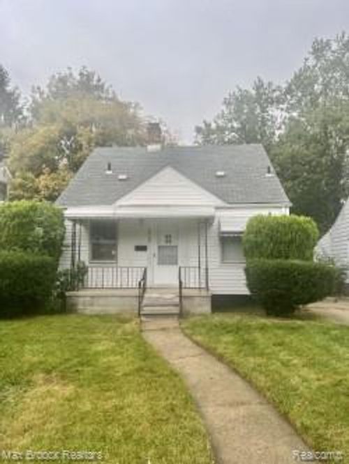 22145 Gascony Ave, Eastpointe, MI, 48021-2575 | Card Image