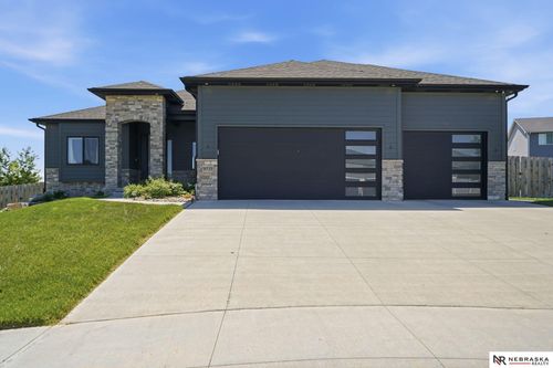 9725 Modena Court, Lincoln, NE, 68526 | Card Image