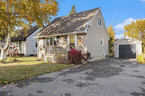 104 Third Ave, Arnprior, ON, K7S1Y8 | Card Image