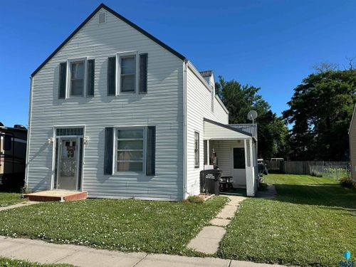 530 Washington St, Scotland, SD, 57059-2097 | Card Image