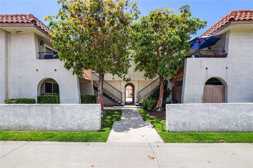 4752 Pearce, Huntington Beach, CA, 92649 | Card Image
