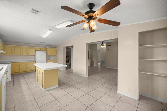 8587 Sw 34 Th Pl, House other with 5 bedrooms, 3 bathrooms and null parking in Ocala FL | Image 11