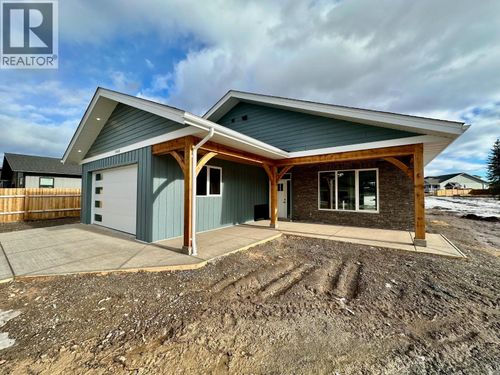 1040 Parkside Ave, Smithers, BC, V0J | Card Image
