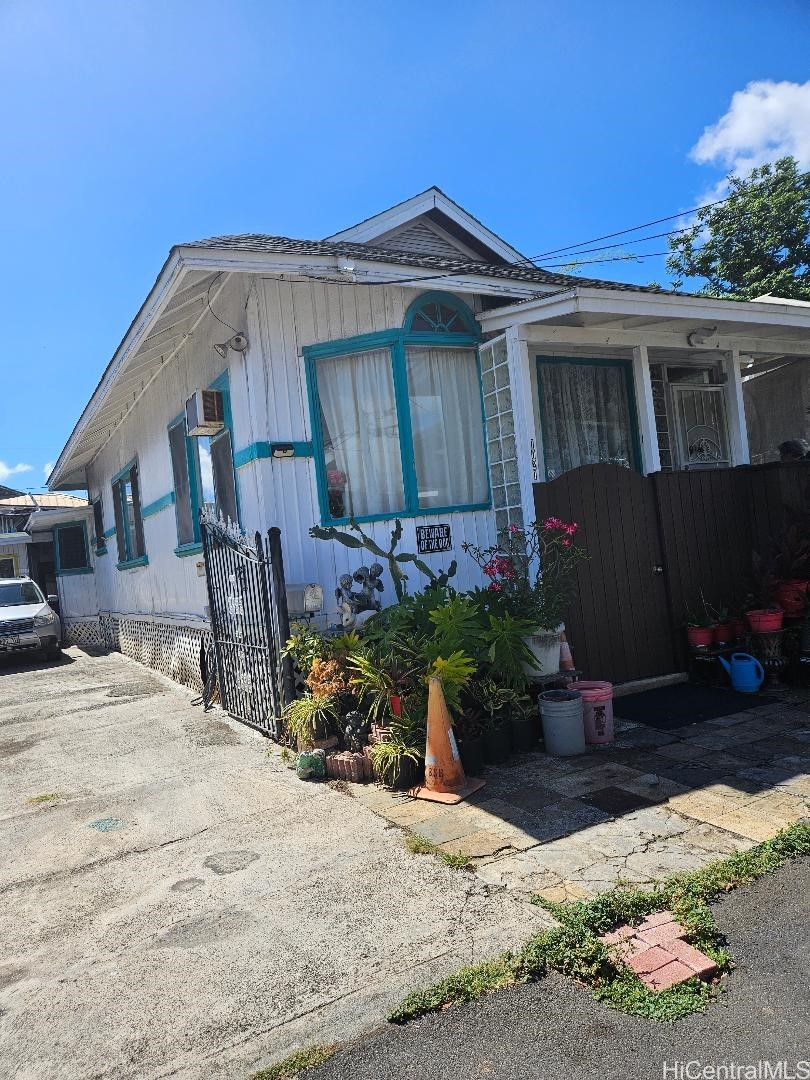 Long Ln, Honolulu, HI 96817