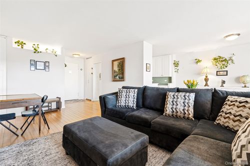 apt-8k-2500 Johnson Ave, Bronx, NY, 10463-4957 | Card Image