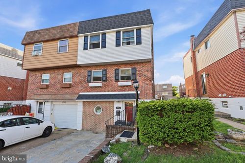 2754 Clayton St, PHILADELPHIA, PA, 19152-2103 | Card Image