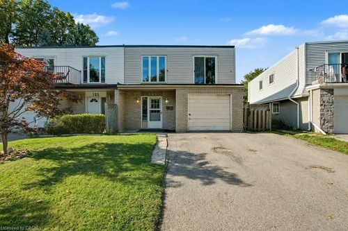 125 Ingleside Dr, Kitchener, ON, N2M2G9 | Card Image