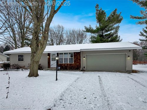 5611 Miriam Dr, Saginaw, MI, 48601-9313 | Card Image