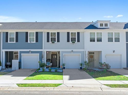 524 Trotters Ln, Moncks Corner, SC, 29461-6740 | Card Image