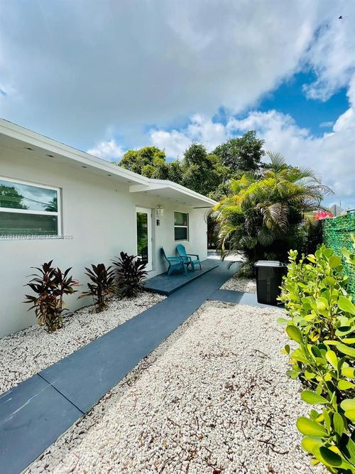 5091 Nw 2nd Ave, Miami, FL, 33127-2124 | Card Image