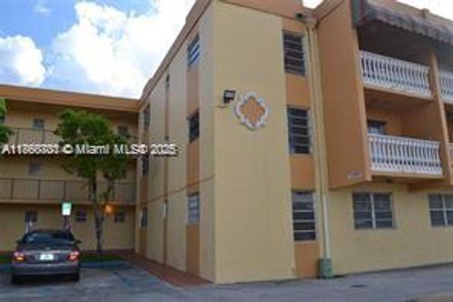 apt-211-525 W 69th St, Hialeah, FL, 33014-4914 | Card Image
