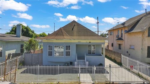 640 E 54th Street, Los Angeles, CA, 90011 | Card Image