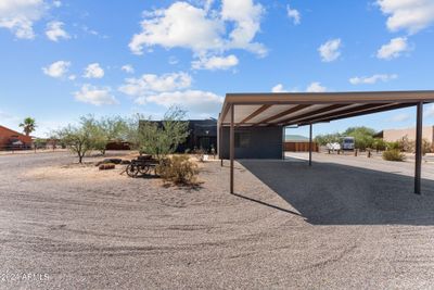 25621 W Patton Road, House other with 3 bedrooms, 2 bathrooms and null parking in Wittmann AZ | Image 3