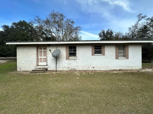 5690 Sunlight Rd, Malone, FL, 32445-3267 | Card Image