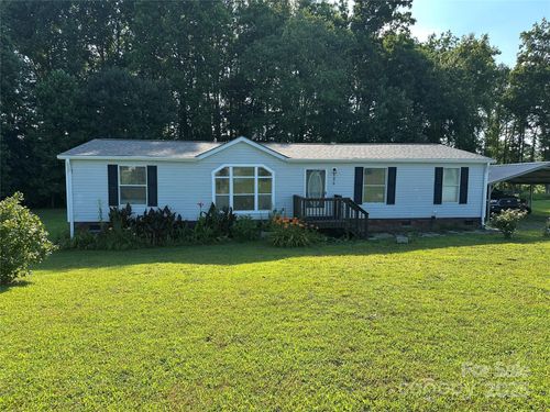 135 Whispering Dr, Harmony, NC, 28634-9343 | Card Image