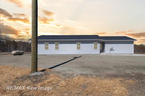 4056 Lang Rd, Beaverton, MI, 48612-8196 | Card Image