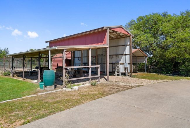 2401 W Fitzhugh Rd, House other with 3 bedrooms, 3 bathrooms and 3 parking in Dripping Springs TX | Image 30