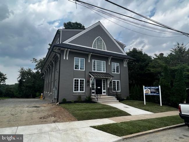 UNIT-4 - 215 E Linden St, Condo with 2 bedrooms, 1 bathrooms and null parking in KENNETT SQUARE PA | Image 6
