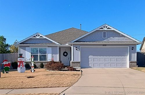 12212 N 130th Eastavenue, Collinsville, OK, 74021 | Card Image