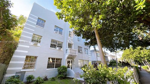 apt-2c-842 Meridian Ave, Miami Beach, FL, 33139-5782 | Card Image