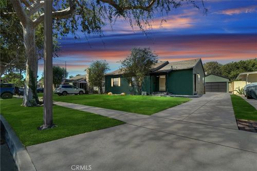 719 E Avalon Ave, Santa Ana, CA, 92706-3028 | Card Image