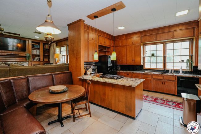3519 Olive St, House other with 4 bedrooms, 3 bathrooms and null parking in Texarkana TX | Image 6