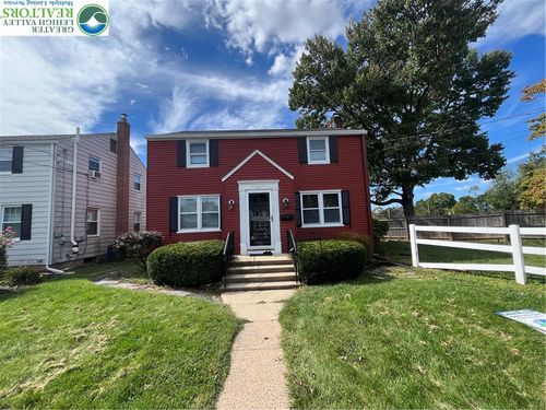 1735 Jefferson Ave, BETHLEHEM, PA, 18017-4611 | Card Image