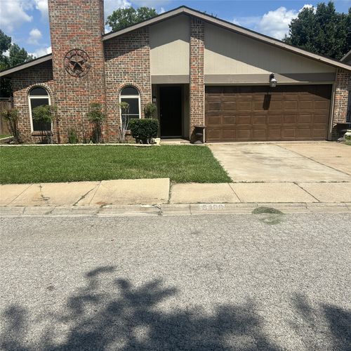 5408 Princess Ct, Lake Dallas, TX, 75065-2685 | Card Image