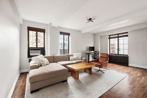 9b-201 W 16th St, New York, NY, 10011-6049 | Card Image