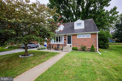 610 Flamingo St, PHILADELPHIA, PA, 19128-3119 | Card Image