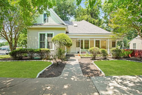 a-212 W 43rd St, Austin, TX, 78751-3790 | Card Image