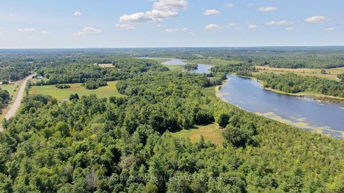 003 Lyndhurst Road, Leeds and the Thousand Islands, ON, K0E1L0 | Card Image