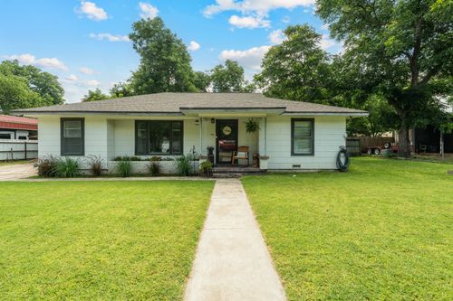 725 S Austin St, De Leon, TX, 76444-2511 | Card Image