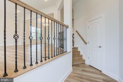 15392 Ballerina Loop, WOODBRIDGE, VA, 22193-8531 | Card Image