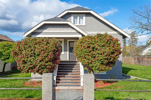 227 Kennedy St, Nanaimo, BC, V9R2H9 | Card Image