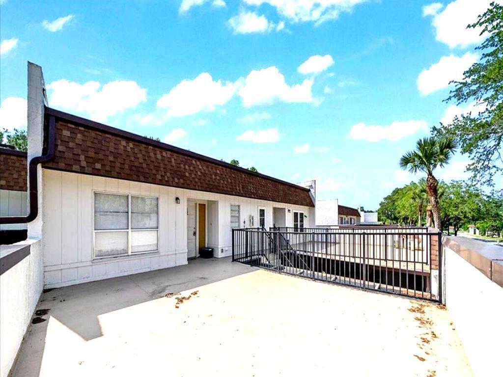 Demaret Dr, Titusville, FL 32780