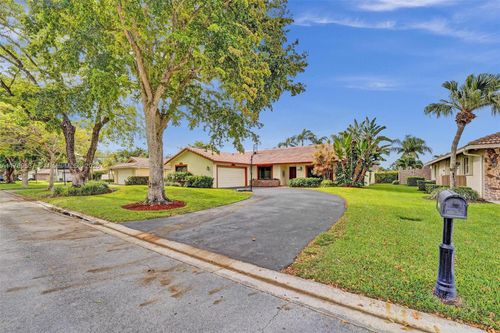 9780 Nw 5th Ct, Coral Springs, FL, 33071-6817 | Card Image
