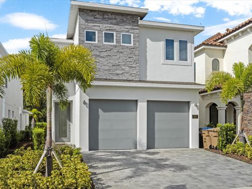 832 Desert Mountain Ct, REUNION, FL, 34747-6439 | Card Image