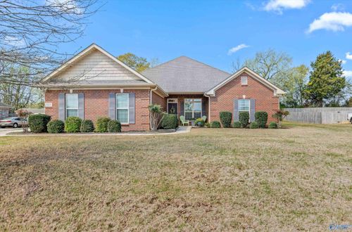 113 Eden Ln, Huntsville, AL, 35811-7838 | Card Image
