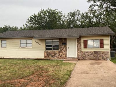 2498 Yorktown Drive, House other with 3 bedrooms, 1 bathrooms and null parking in Abilene TX | Image 1