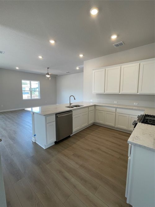 b-4701 Wally Ave, Austin, TX, 78721-1429 | Card Image