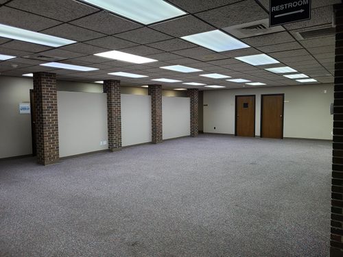 300 E Sunshine St, Springfield, MO, 65807-2641 | Card Image