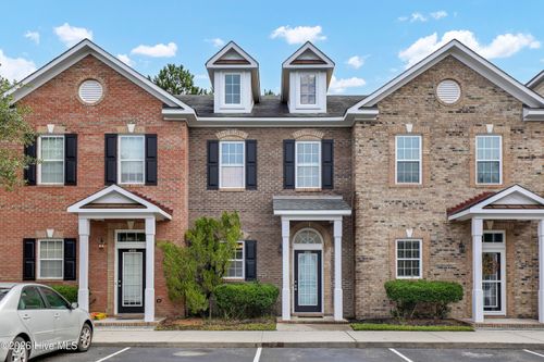 4816 Exton Park Loop, Castle Hayne, NC, 28429-7402 | Card Image